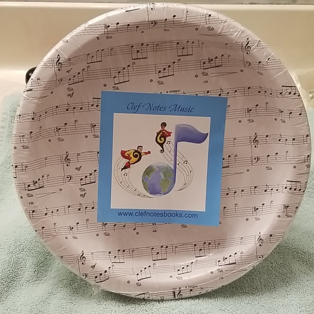 NWT 10.25" paper plates